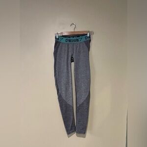 Gymshark Gray/Blue Leggings Low Rise Butt Contour Gym Training Logo Waist, M